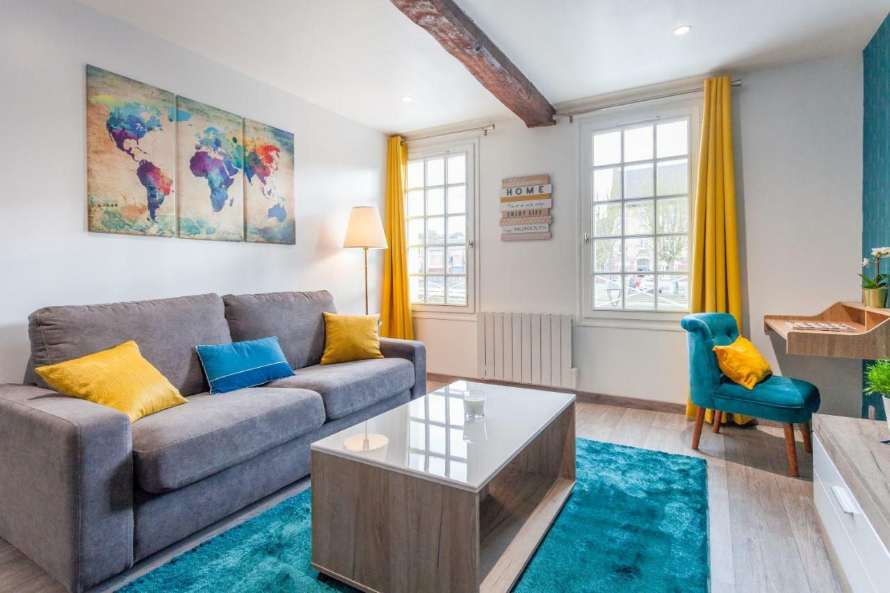 Le Quai Amienois - Nid Douillet Moderne Face A La Cathedrale Apartment อาเมียงส์ ภายนอก รูปภาพ
