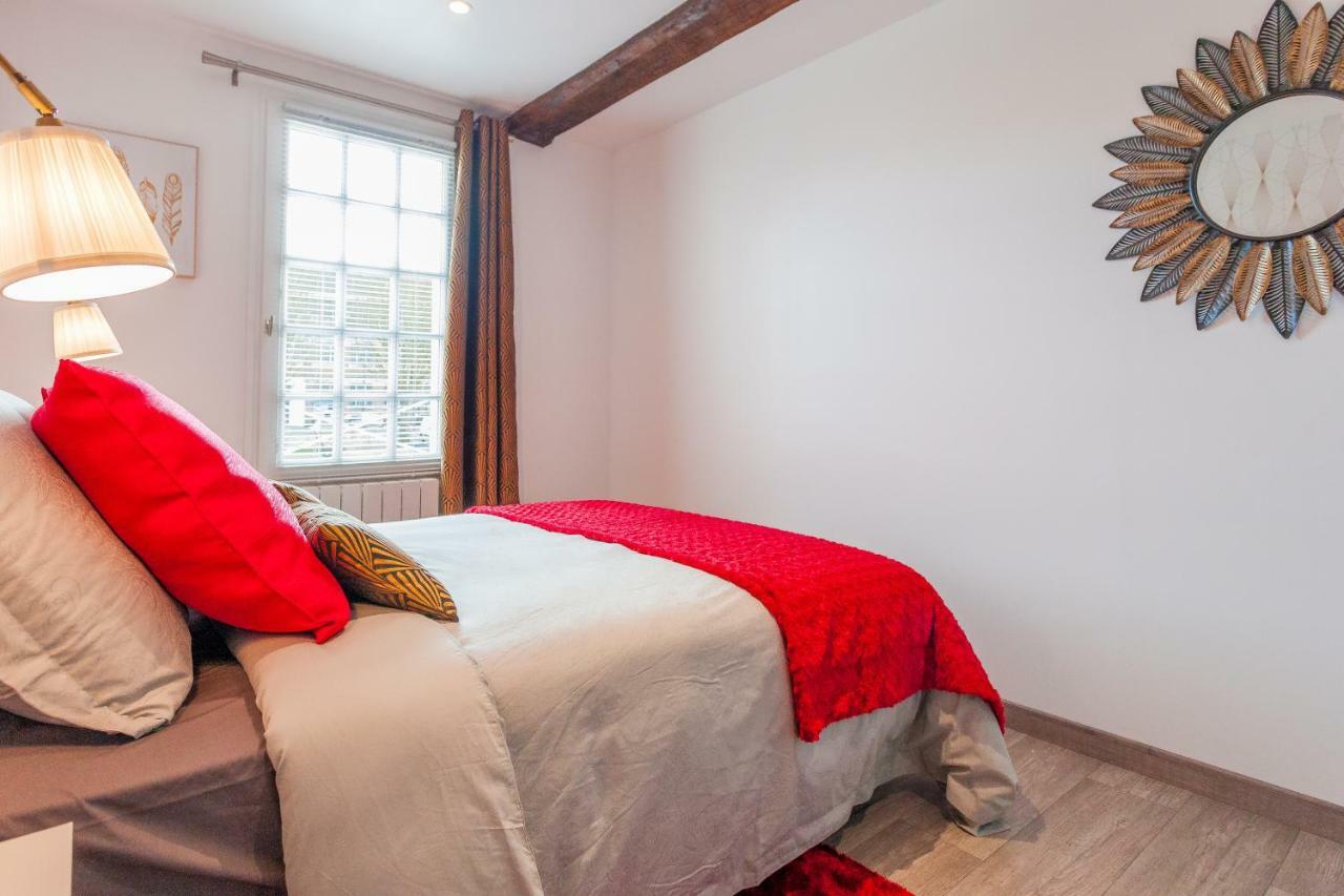 Le Quai Amienois - Nid Douillet Moderne Face A La Cathedrale Apartment อาเมียงส์ ภายนอก รูปภาพ