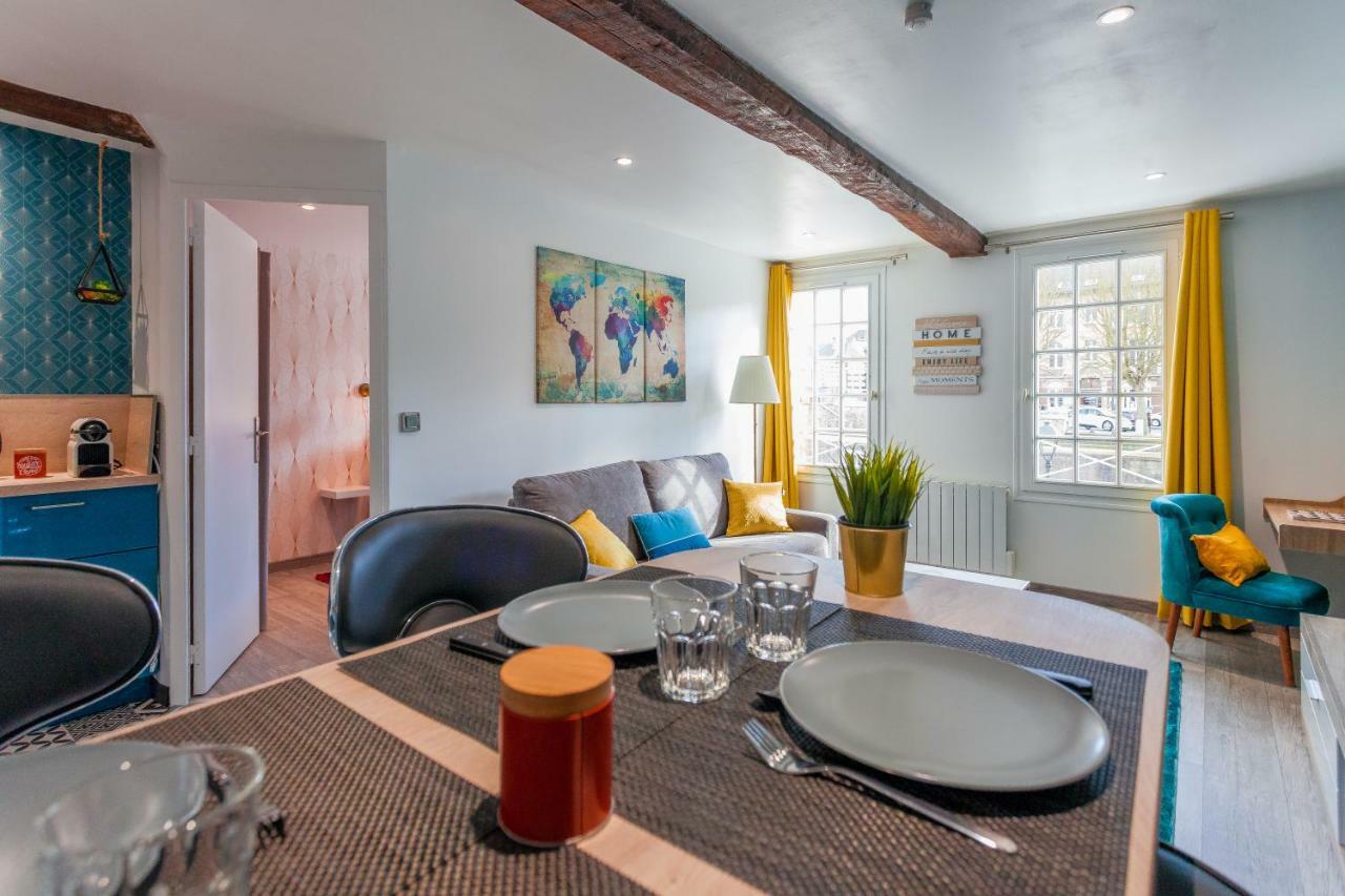 Le Quai Amienois - Nid Douillet Moderne Face A La Cathedrale Apartment อาเมียงส์ ภายนอก รูปภาพ